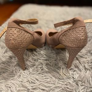 Super cute with ankle strap and sparkle accents!